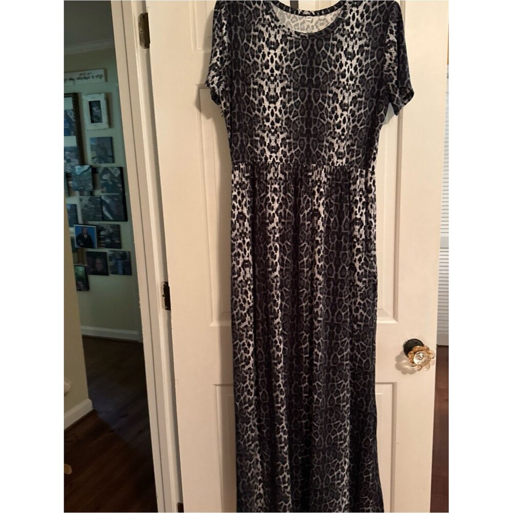 Black and Gray Leopard Print Maxi Dress 16W